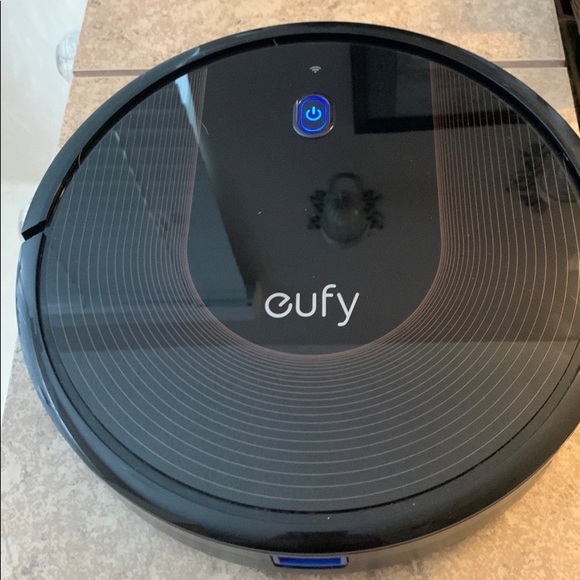 Eufy RoboVac 30C. Model: T2118. Color: Black - Picture 4 of 11